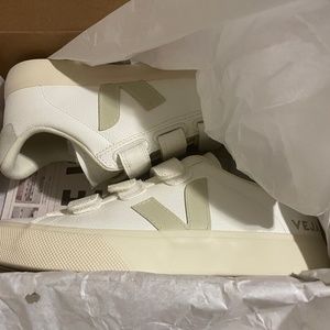 Women’s Veja Recife